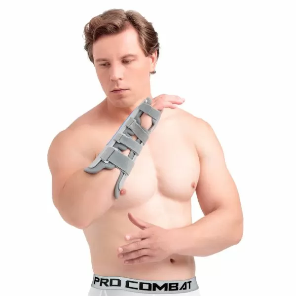 Бандаж на лучезапястный сустав ORTO LWR-622 длинный, правый, размер универсальный