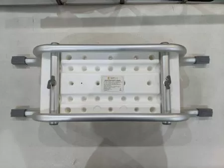 Сиденье для ванны Armed В00650 Доброта, на конце крепления трещина