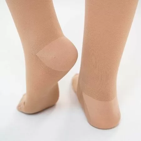 Чулки компрессионные Evolution ТК.931 унисекс 2 класс компрессии с закрытым носком и гладкой резинкой цвет бежевый