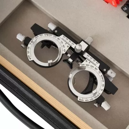 Набор на 158 пробных очковых линз Армед в пластиковой обойме с оправой без поверки 