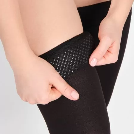 Чулки компрессионные IDEALISTA ID-300W унисекс 1 класс компрессии с закрытым носком и гладкой резинкой на широкое бедро цвет черный 