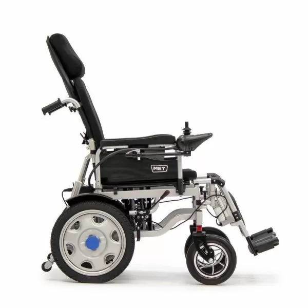 Кресло-коляска с электроприводом MET COMFORT AUTO, артикул 20700, ширина сиденья 45 см, колеса пневматические