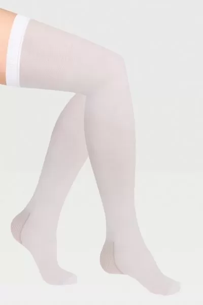 Чулки компрессионные IDEALISTA ID-380 унисекс 2 класс компрессии с закрытым носком антиэмболические для операции белые